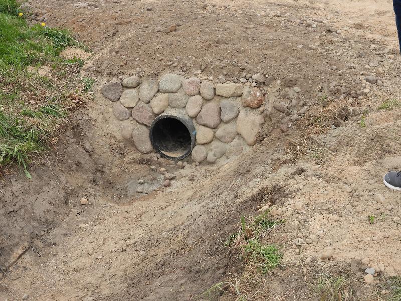Tło przycisku: REMONT PRZEPUSTU
