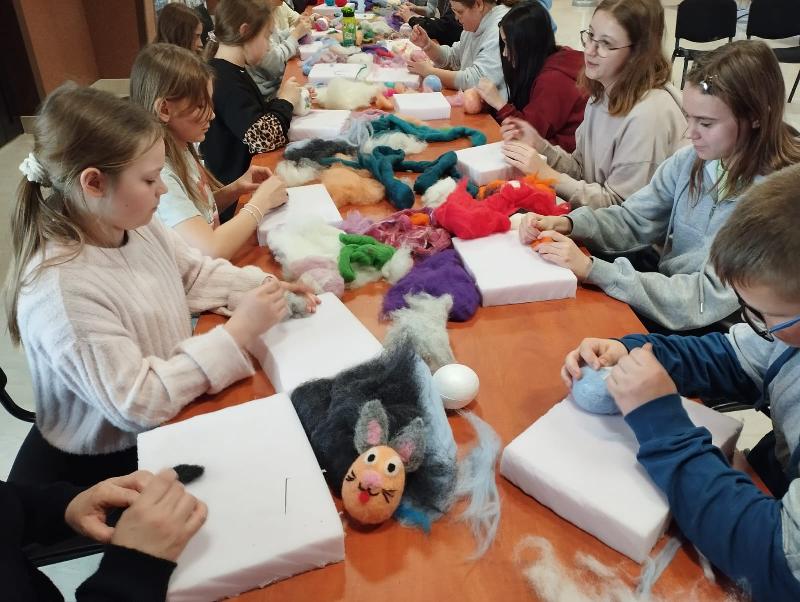 Tło przycisku: warsztaty wielkanocne